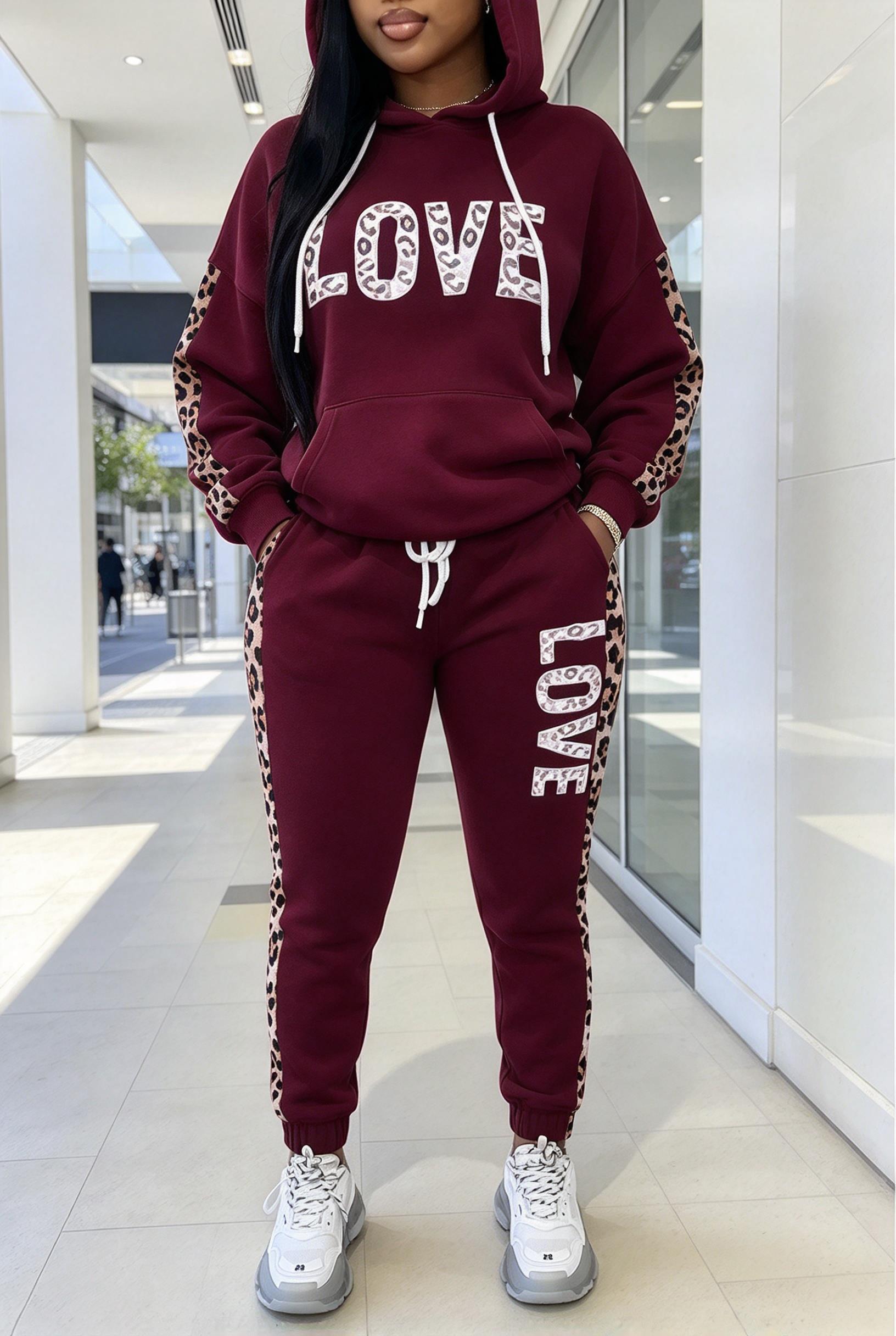 Joggers Pants - レディース レタープリント レオパード柄 パッチワーク フーデッド トラックスーツ、フーディーとカフ付きジョガーパンツの2点セット