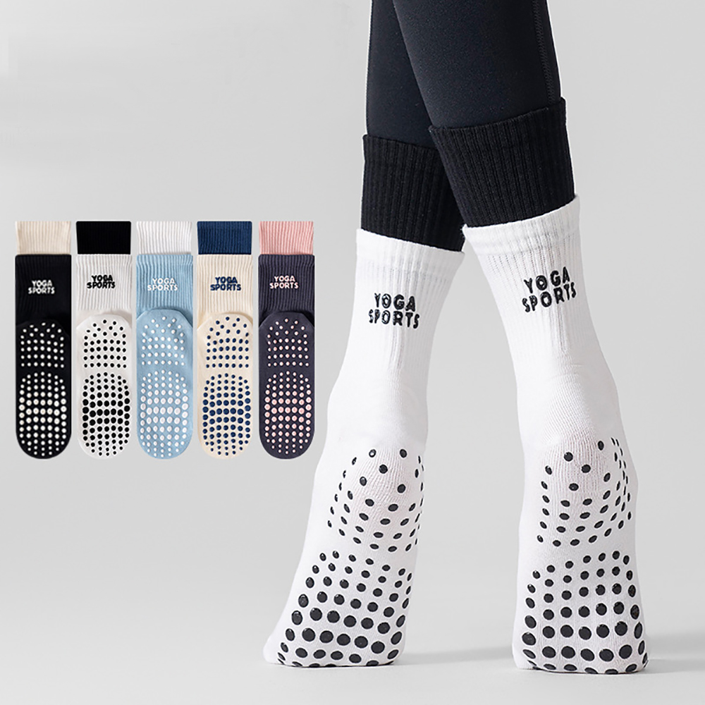 Sports Socks - プロ仕様の二重構造ヨガソックス。トレンドデザイン、シリコン製の滑り止め、通気性の良いコットン素材。ピラティスやエクササイズ、スポーツに最適な室内用ソックス。