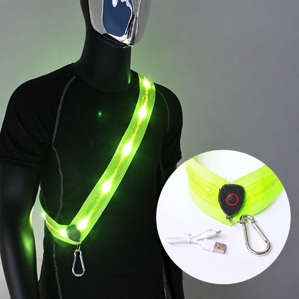 USB充電式、反射素材を使用したランニングベルト。視認性が高 - Running Visibility Gear のレビューと価格