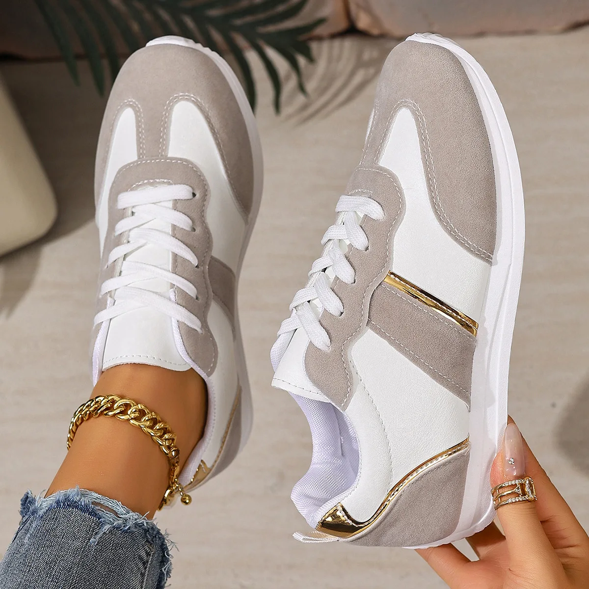 カジュアルなローカットの女性用ランニングシューズ。フラットな - Running Shoes Women のレビューと価格
